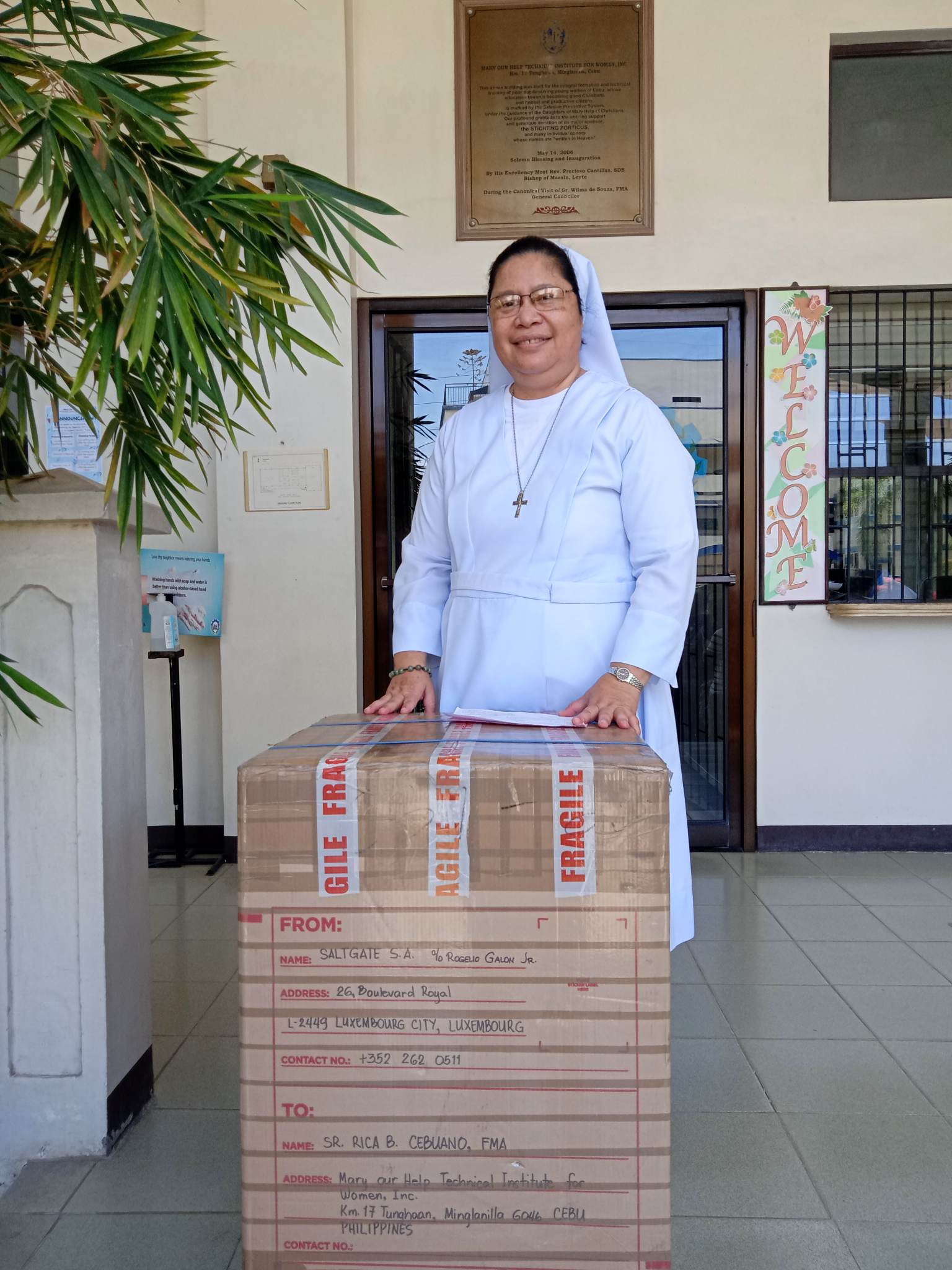 ESG Saltgate donates computers to second Filipino school Saltgate